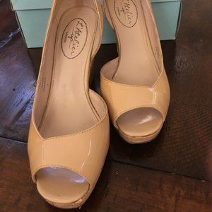 L'Atelier London Nude Gold Patent Leather Platform Wedge Heels Shoes 7